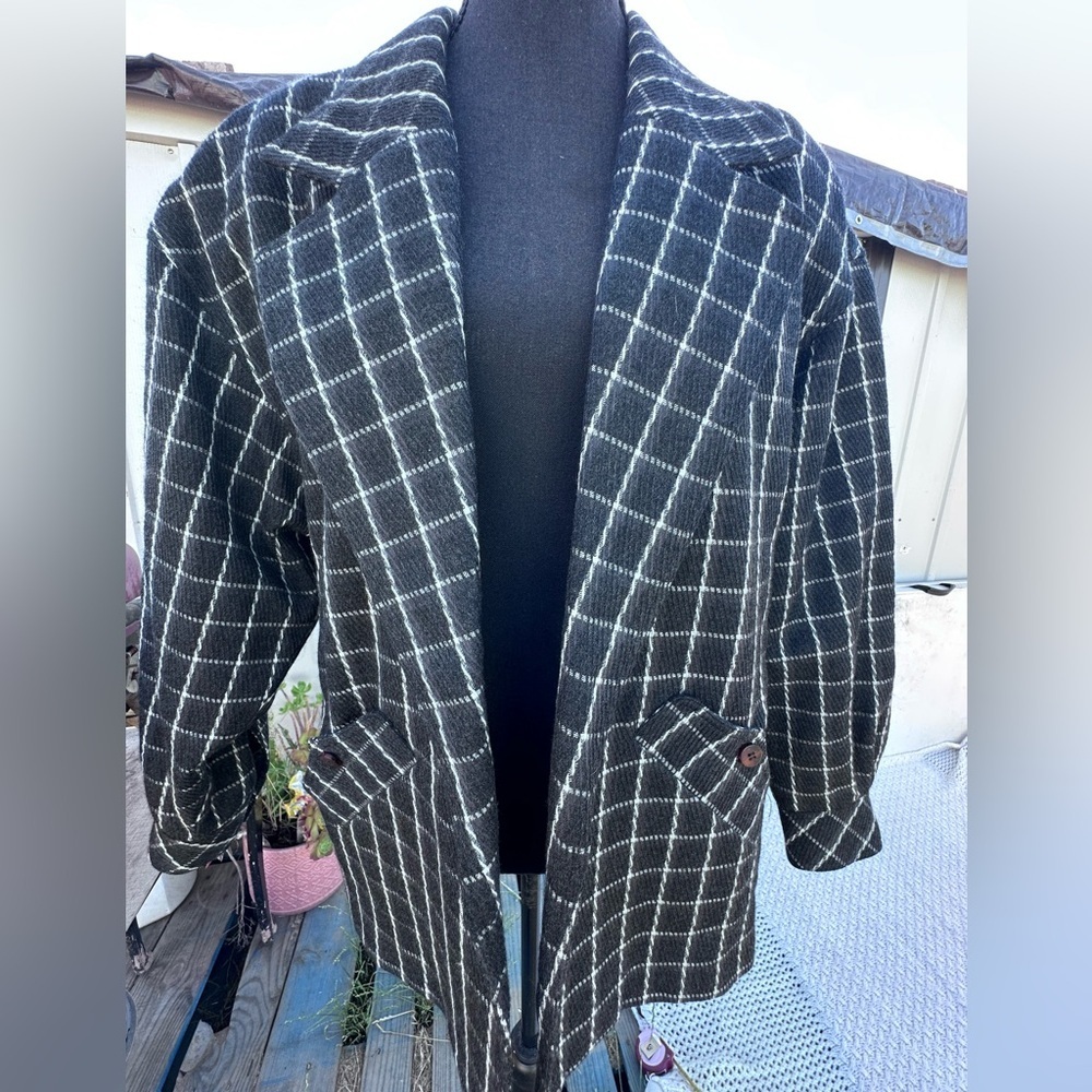 GEORGE MASKET LTD WOMENS BLAZER 100%wool size 6 Black and White Plaid